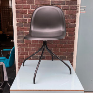 Gubi 3D Meeting Chair Showmodel
